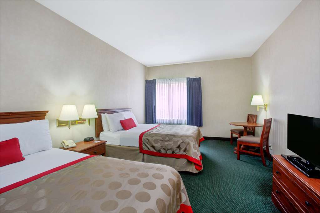Super 8 By Wyndham Murfreesboro Bilik gambar